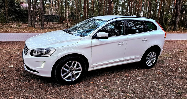 Volvo XC 60 cena 84900 przebieg: 129939, rok produkcji 2016 z Łochów małe 781